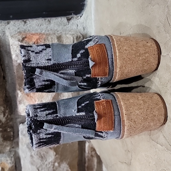 Pendleton Boots - Picture 4 of 10